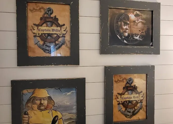 Captain's Quarters *